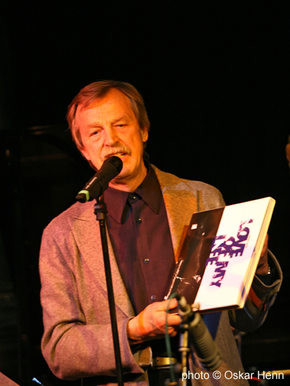 JU30j-ausstlgSL_OH08