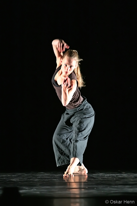 L12-TI08-DANCE_OH047 (1)